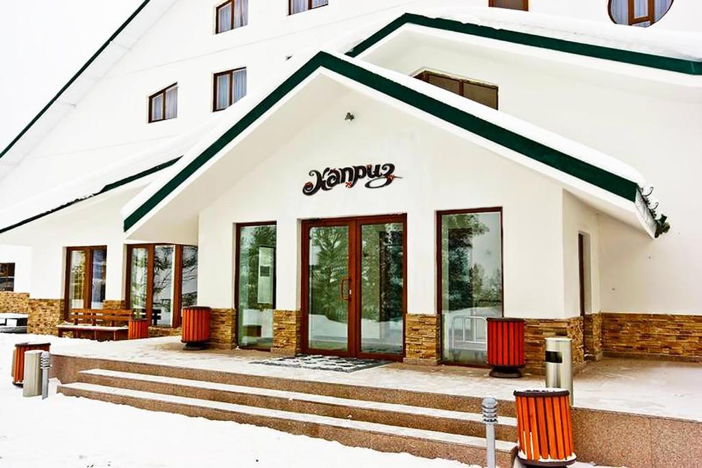 Hotel Kapriz Karakol Exteriér fotografie